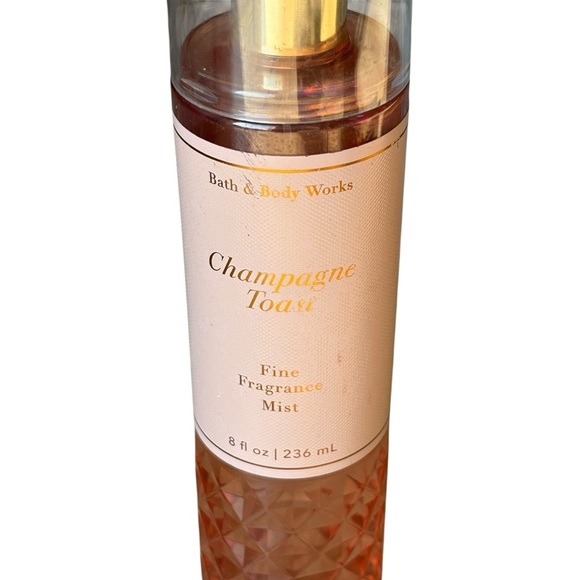 Bath & Body Works Champagne Toast Fine Fragrance Mist 8 fl oz - Picture 2 of 4